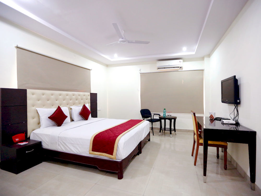 Oyo 588 Kmr Hospitality Services Hyderabad Exterior foto